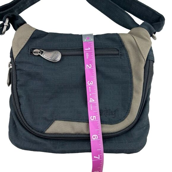 Ameribag Zion Earth Crossbody Bag in Spruce - Picture 3 of 5